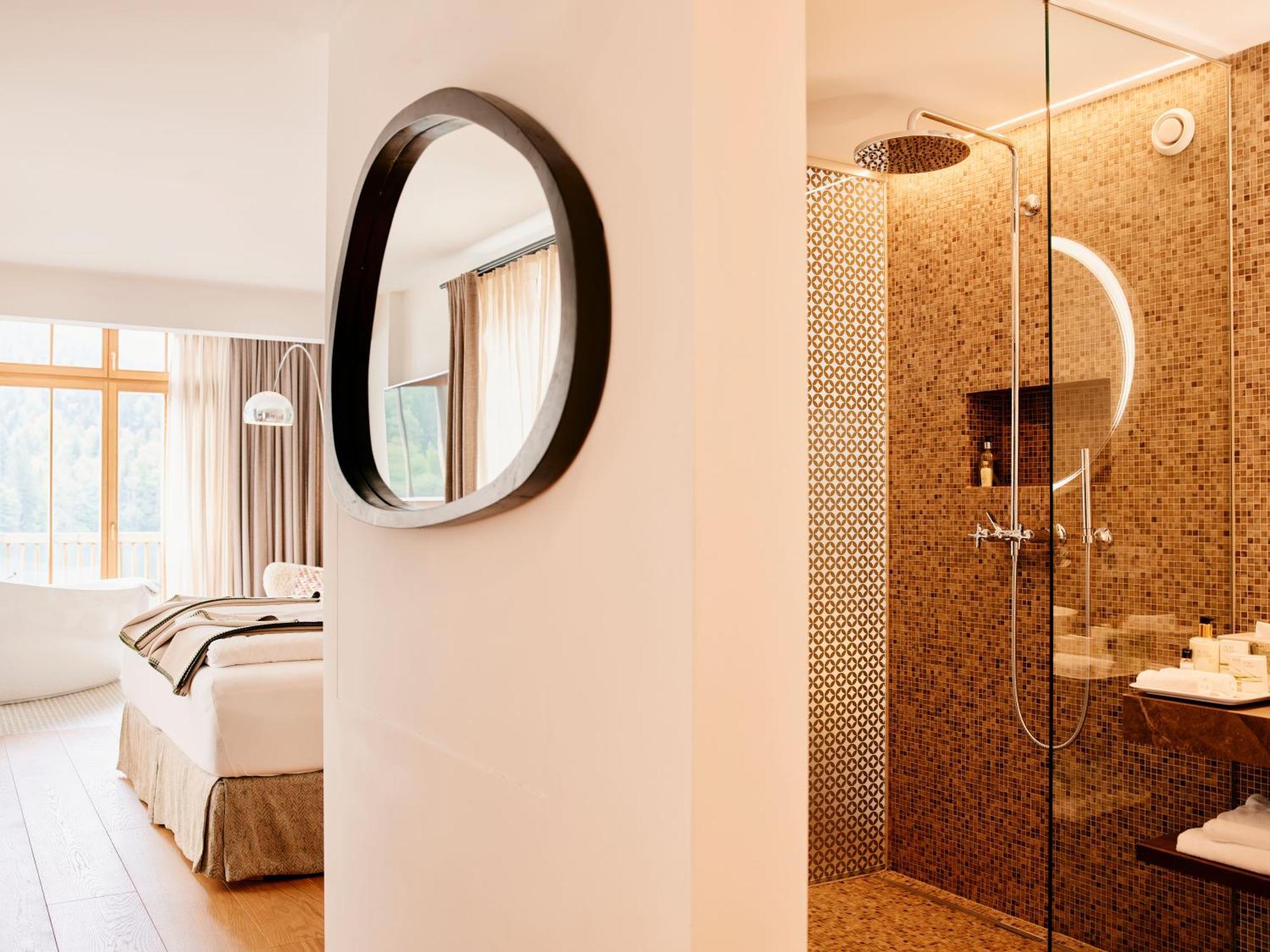 Tauroa Seehotel กรุนเดิลเซ ภายนอก รูปภาพ